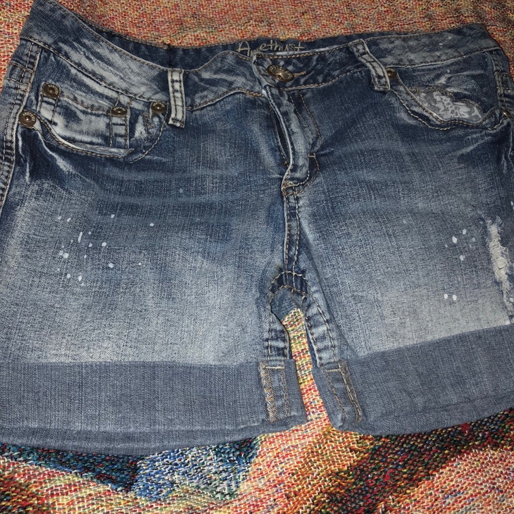 Size 13 Amethyst shorts